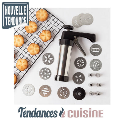 Presse à Biscuit Kit 13 Grilles à Gâteaux + 8 Buses Décoratives - Tendances-cuisine.fr